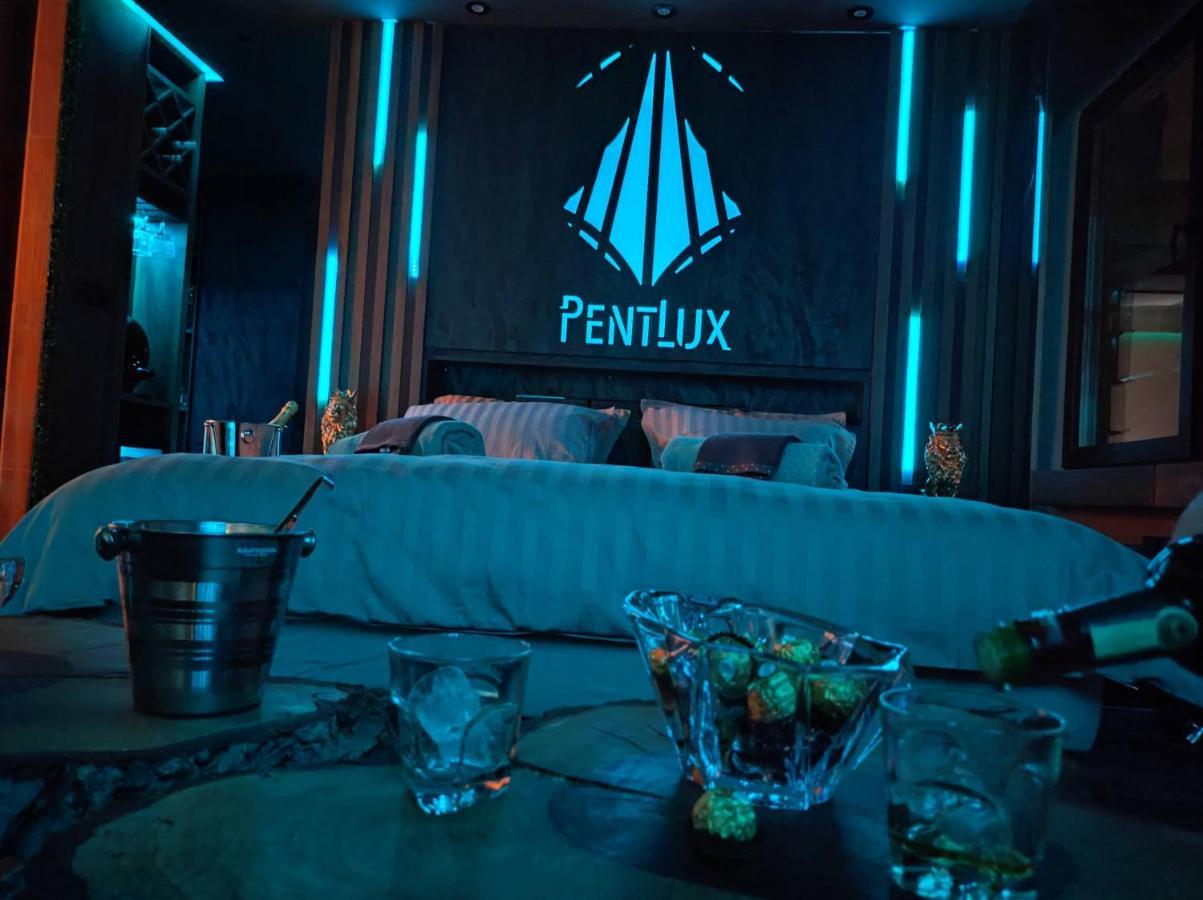 Smart Luxury Penthouse Suites - Private Sauna, Hot-Tub, Home Cinema At The Best Location In Скоп'є Екстер'єр фото