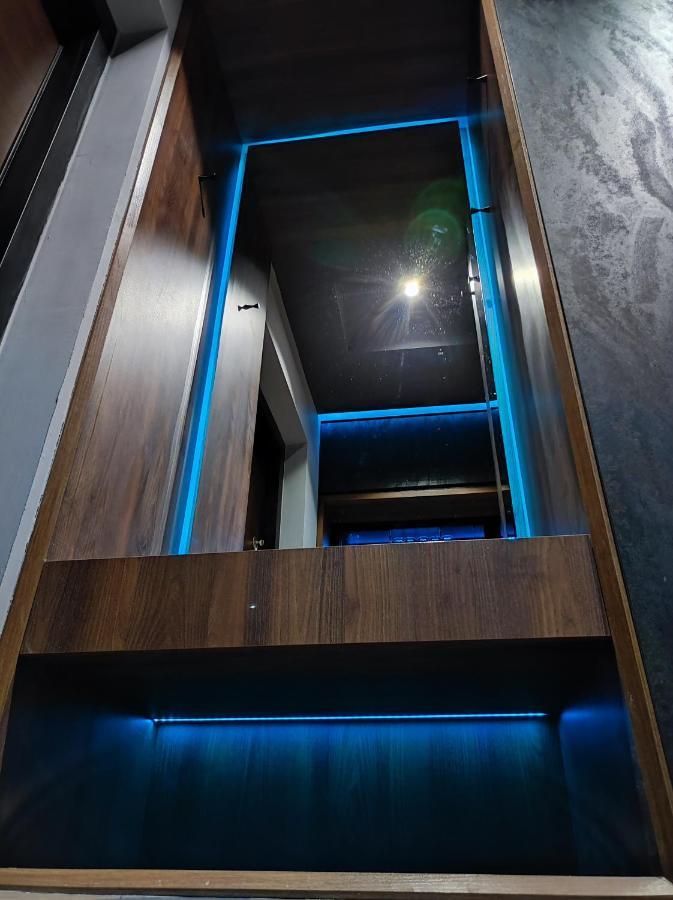 Smart Luxury Penthouse Suites - Private Sauna, Hot-Tub, Home Cinema At The Best Location In Скоп'є Екстер'єр фото