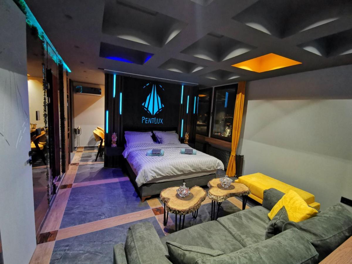 Smart Luxury Penthouse Suites - Private Sauna, Hot-Tub, Home Cinema At The Best Location In Скоп'є Екстер'єр фото