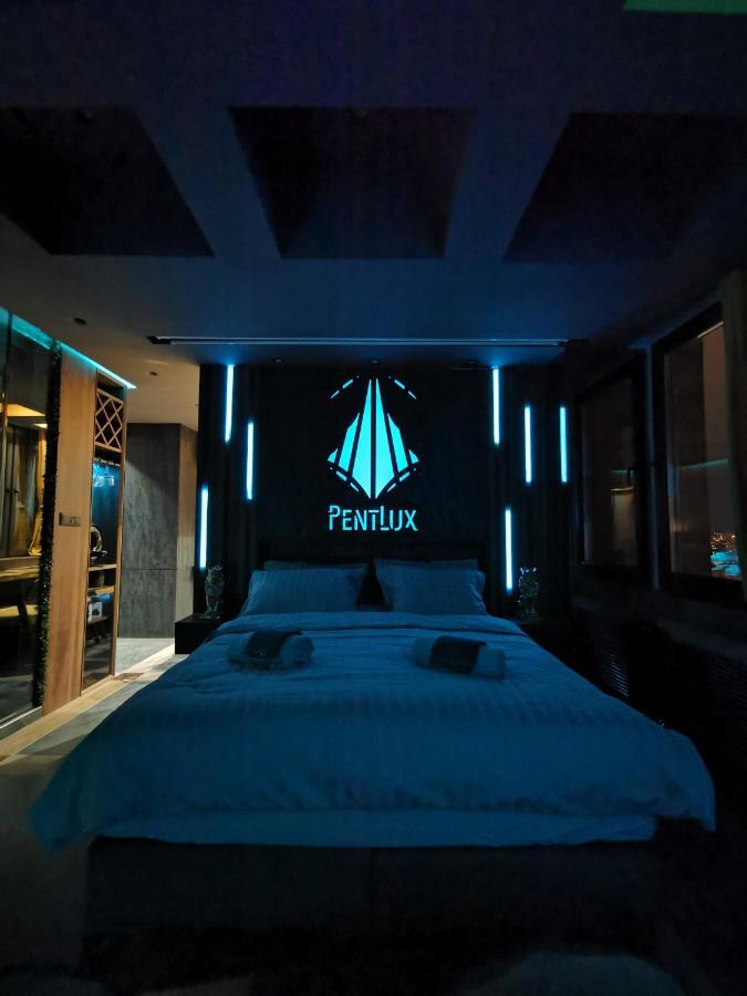 Smart Luxury Penthouse Suites - Private Sauna, Hot-Tub, Home Cinema At The Best Location In Скоп'є Екстер'єр фото